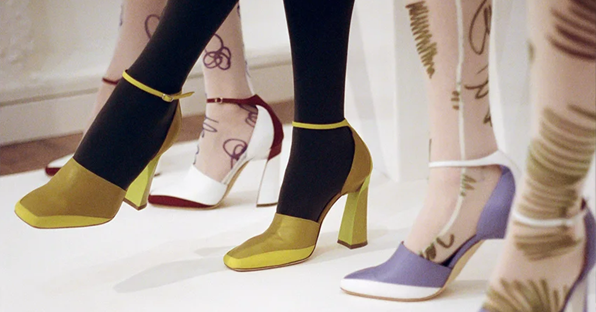 How to wear the most sexy trend, stockings and heels