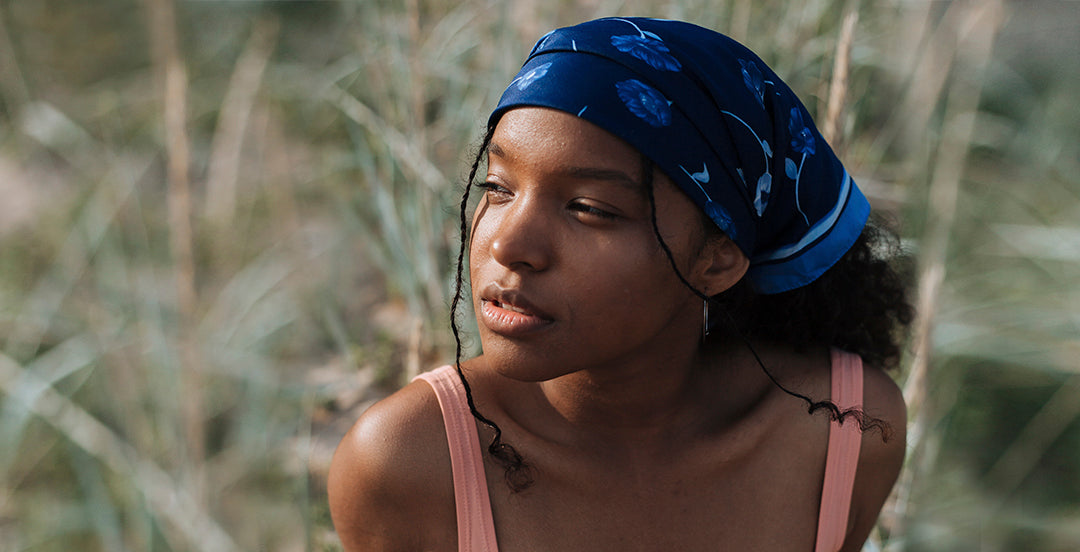 Pañoletas en la cabeza: La tendencia de primavera que tienes que probar