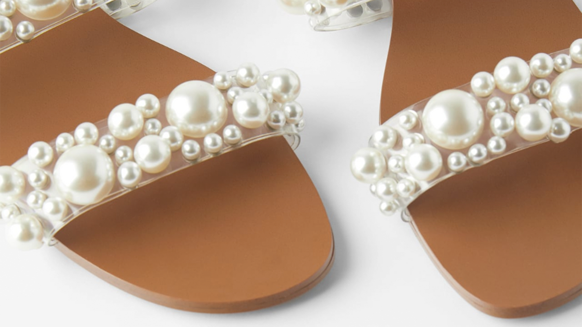 How to wear pearl sandals