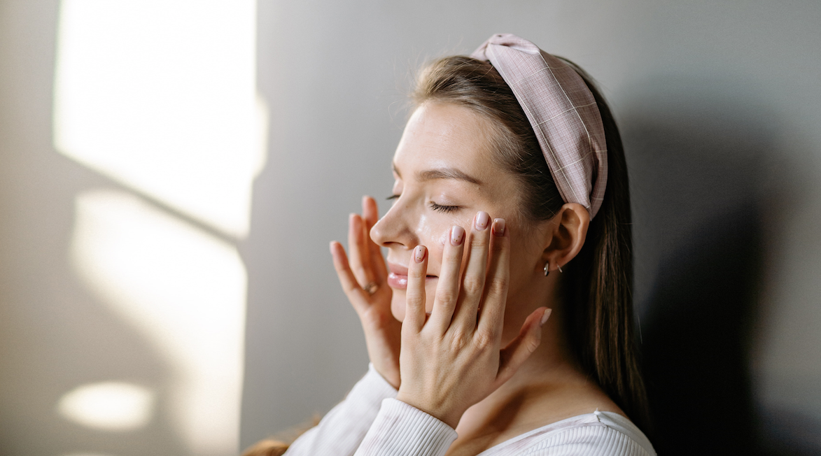 ¿Por qué es importante el tónico facial en la rutina de skincare?