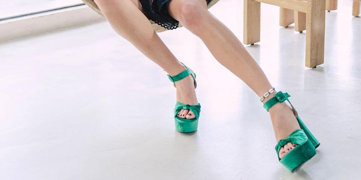 5 looks casuales con tacones que amarás