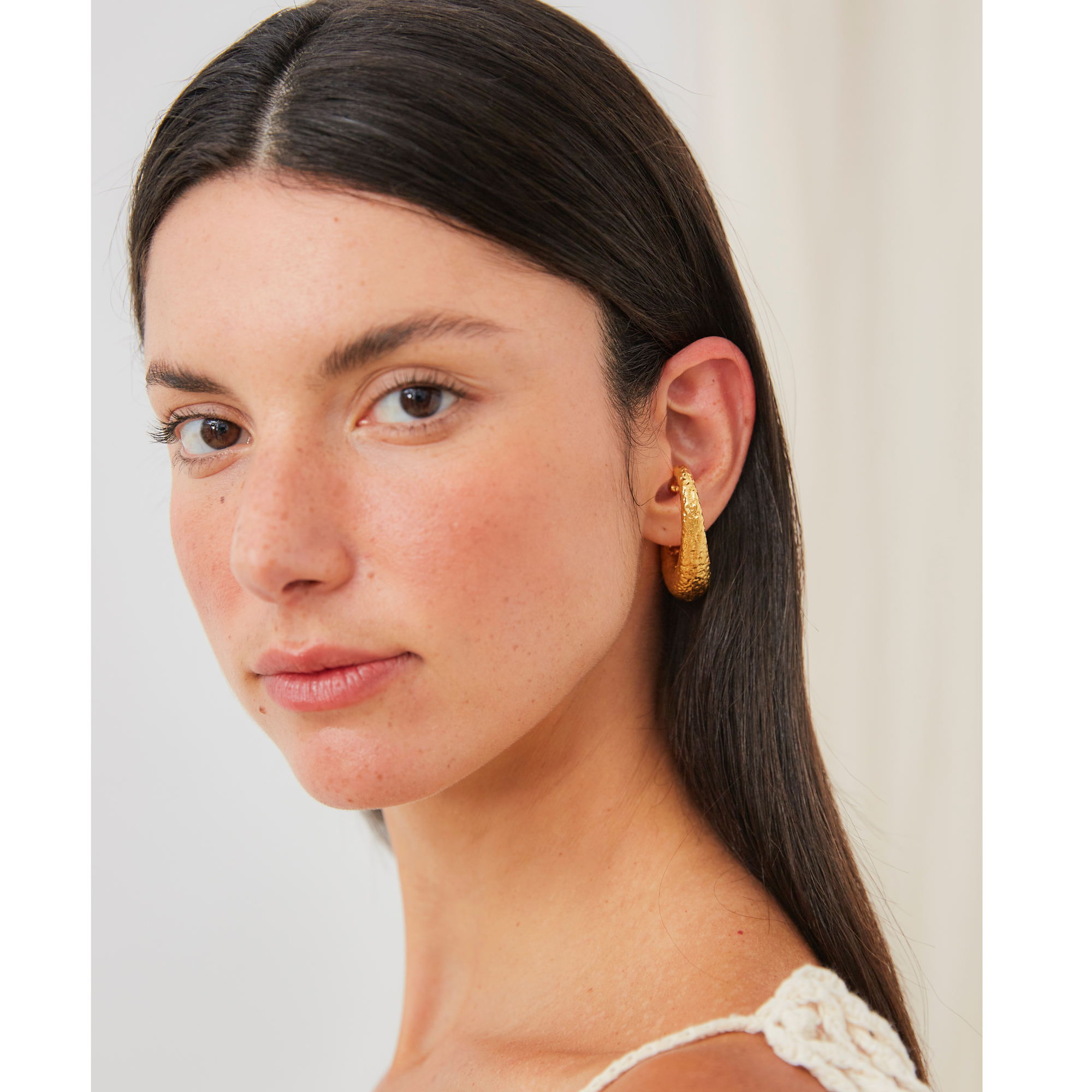 Hook Bold Ear Cuff