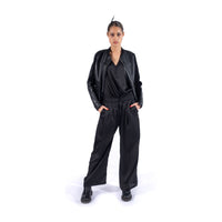 LA CHAMARRA DE 12 CIERRES