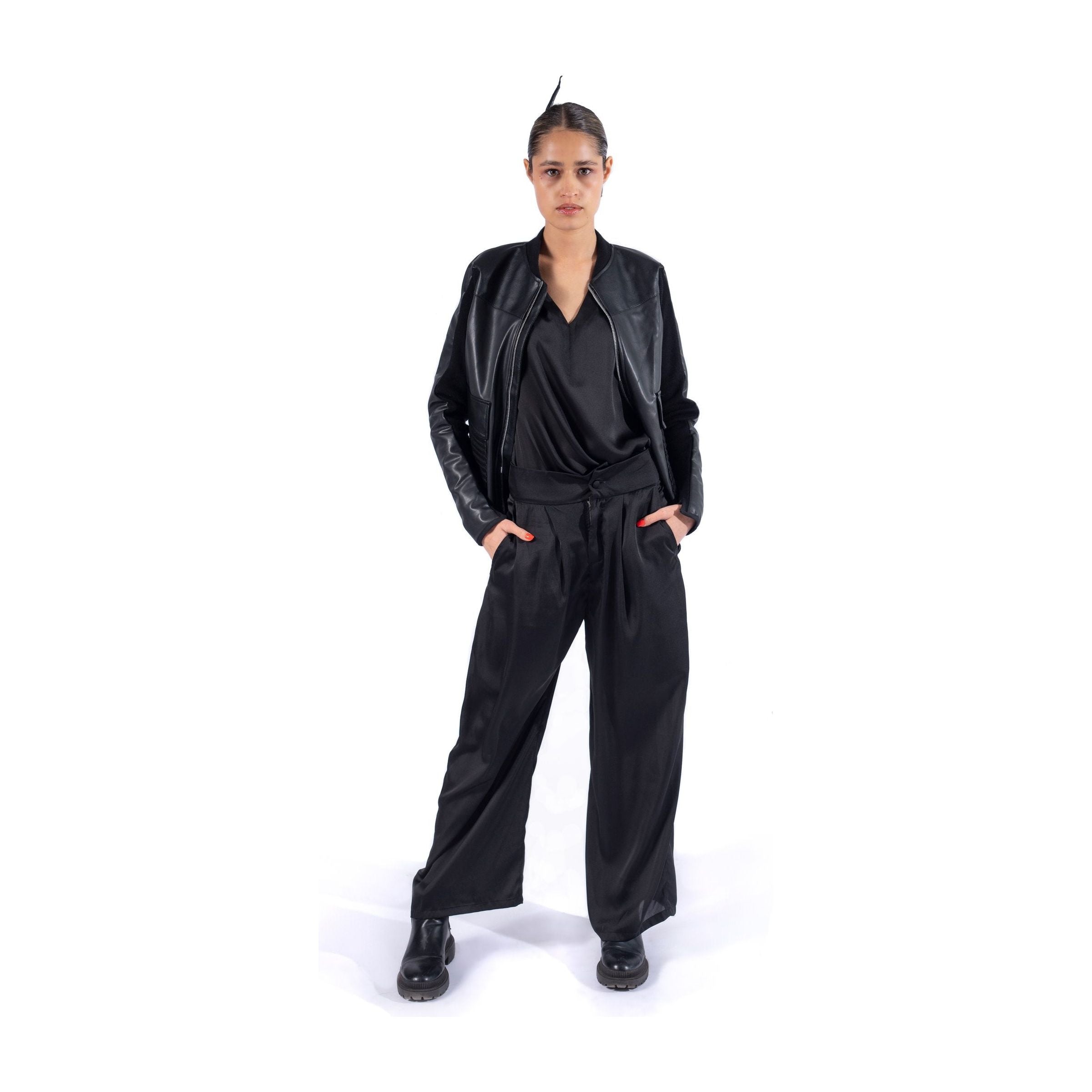 LA CHAMARRA DE 12 CIERRES