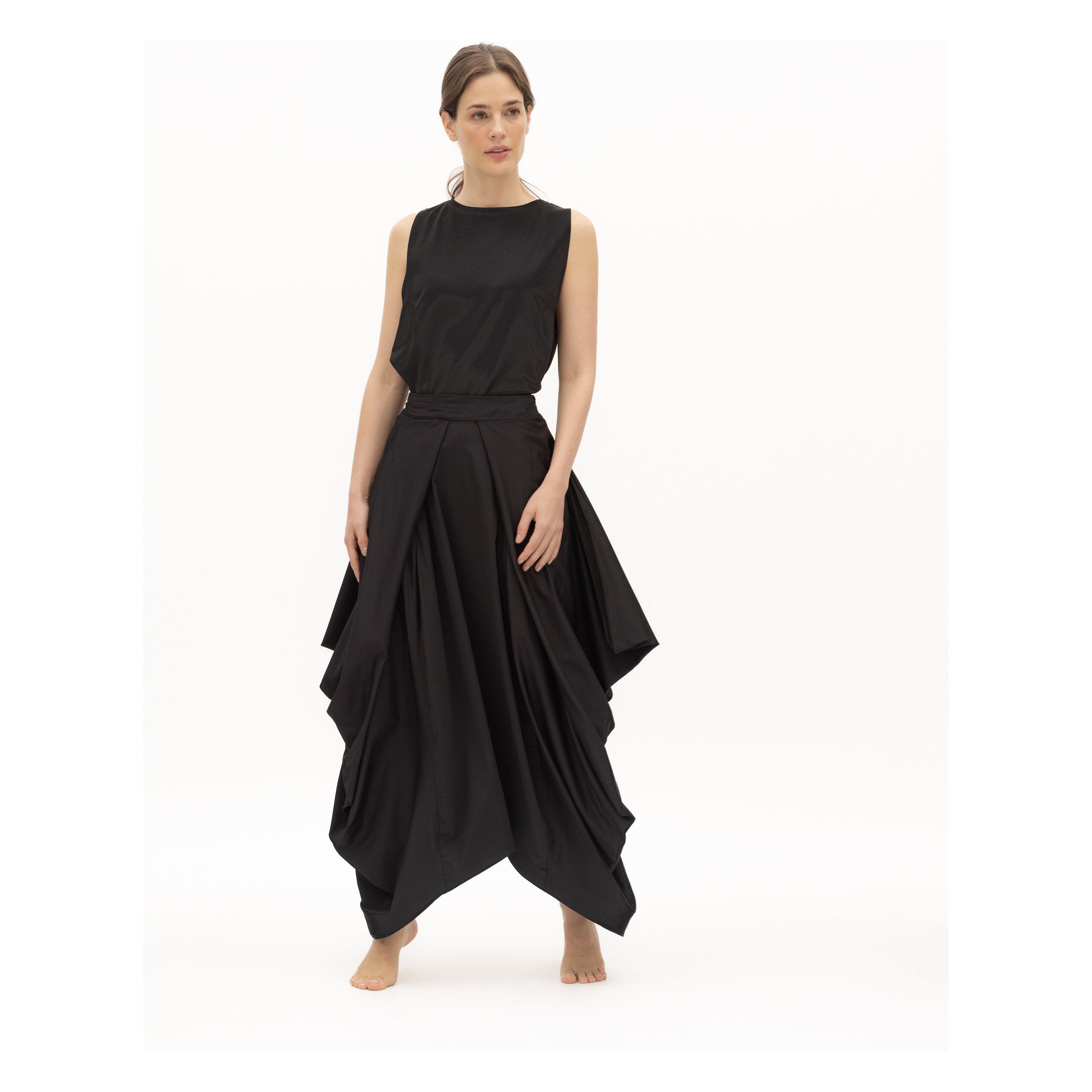 Black Myoma Skirt