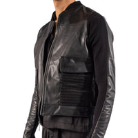 LA CHAMARRA DE 12 CIERRES